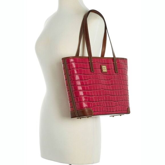 New! DOONEY & BOURKE Charleston Women's Crocodile Leather Red Tote Handbag Bag - Picture 1 of 6